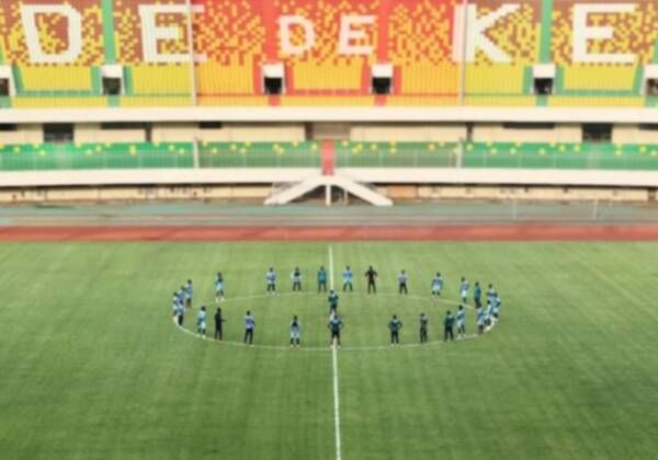 من ملعب المباراة