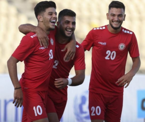 لاعبو منتخب لبنان للشباب