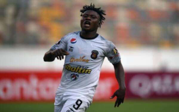 سامسون أكينولا