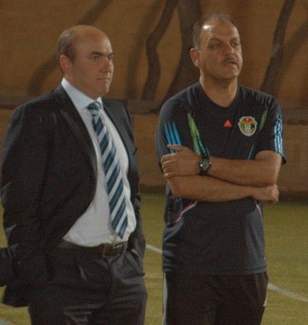 المدرب العراقي عدنان حمد وحديث مع نائب رئيس الاتحاد الاردني محمد عليان