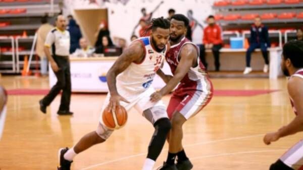 من مباريات الشارقة