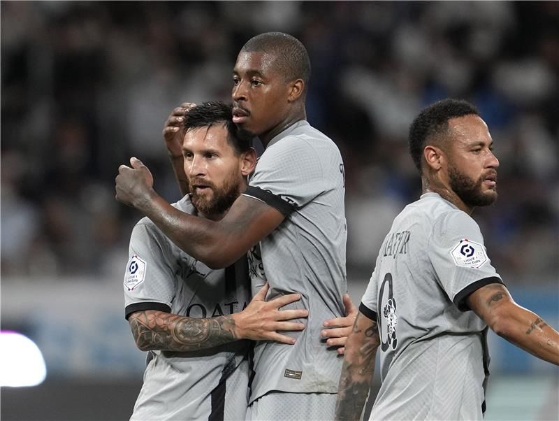 برسنيل كيمبيمبي