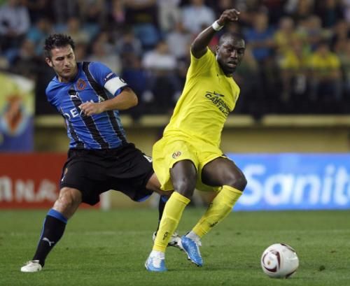 جوزي التيدور ( يمين )