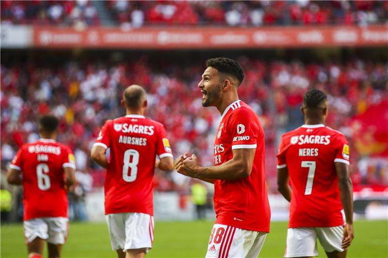 لاعبو بنفيكا