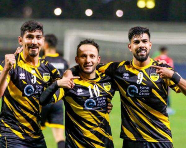 لاعبو فريق الحسين إربد