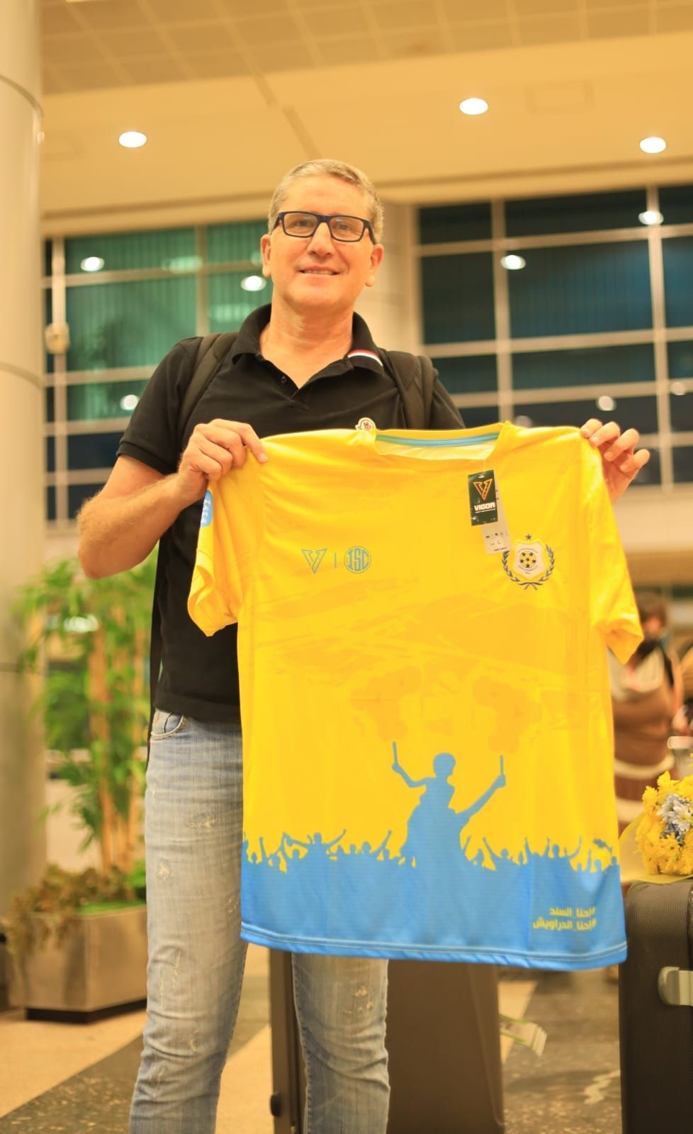 جاريدو يحمل قميص الإسماعيلي