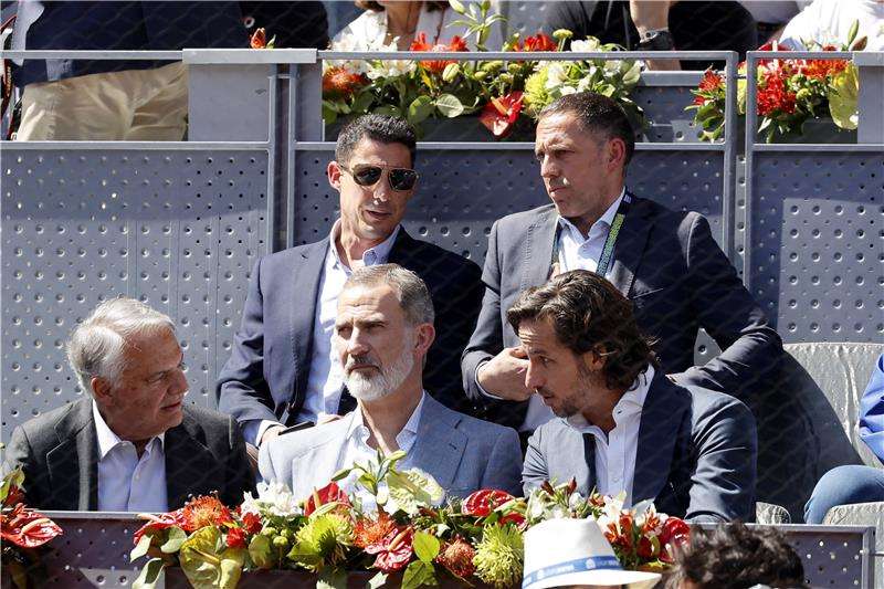 فيليسيانو لوبيز رفقة ملك إسبانيا