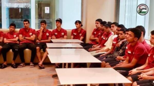 من الاجتماع