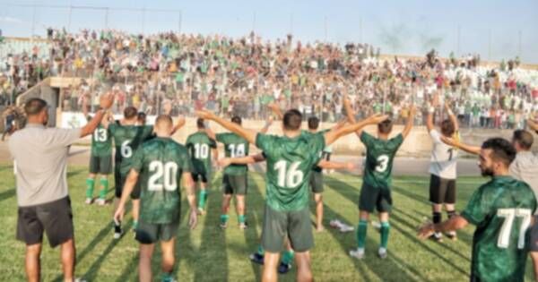 فريق الأنصار مع جماهيره