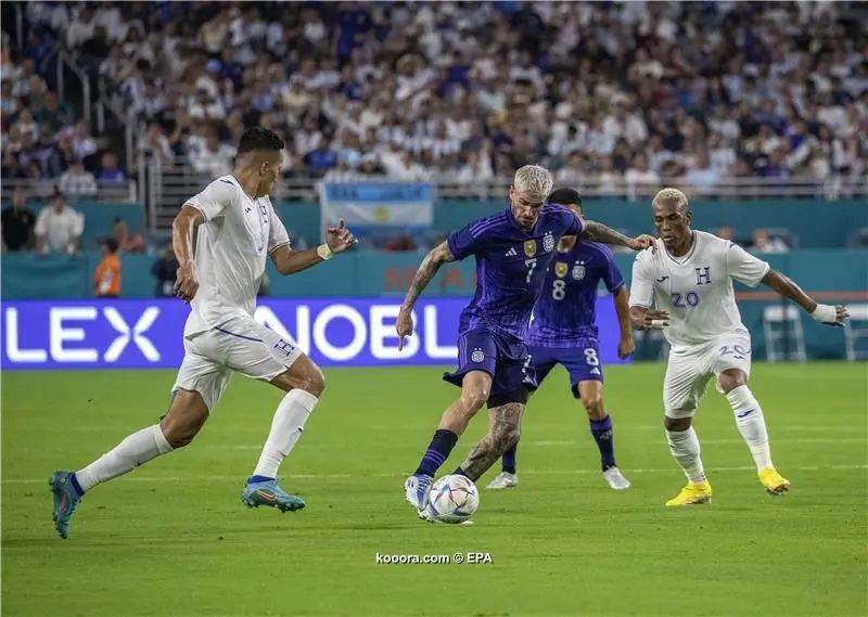 ?i=epa%2fsoccer%2f2022-09%2f2022-09-24%2f2022-09-24-10202870_epa