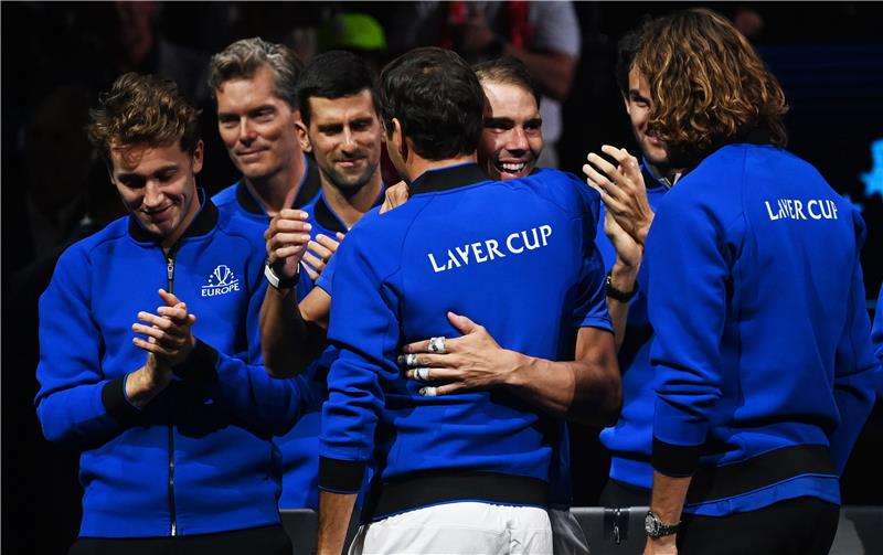 نادال مودعًا فيدرر