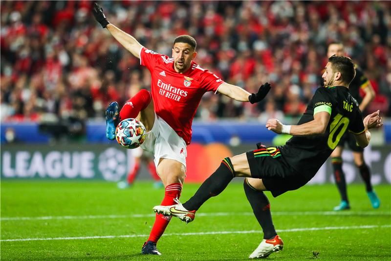 عادل تاعرابت