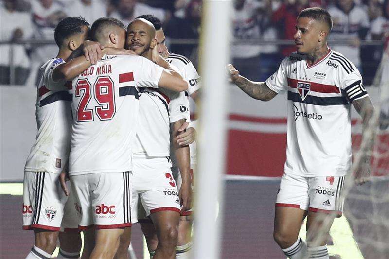 لاعبو ساو باولو