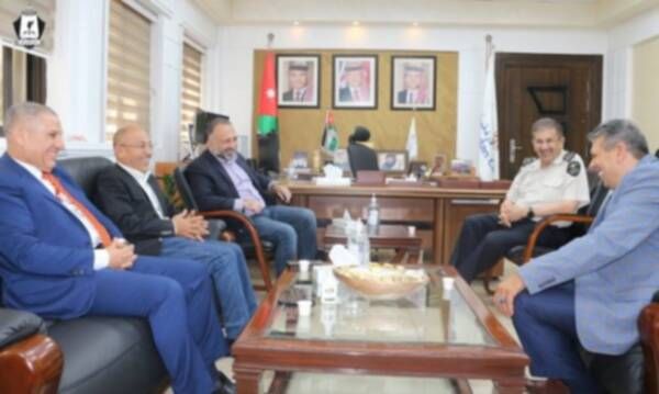 من الاجتماع