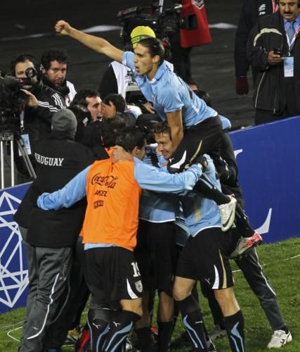 2011-07-20t025115z_01_sfr28_rtridsp_3_soccer-copa_reuters