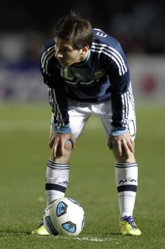 2011-07-17t003059z_01_jmg109_rtridsp_3_soccer-copa_reuters
