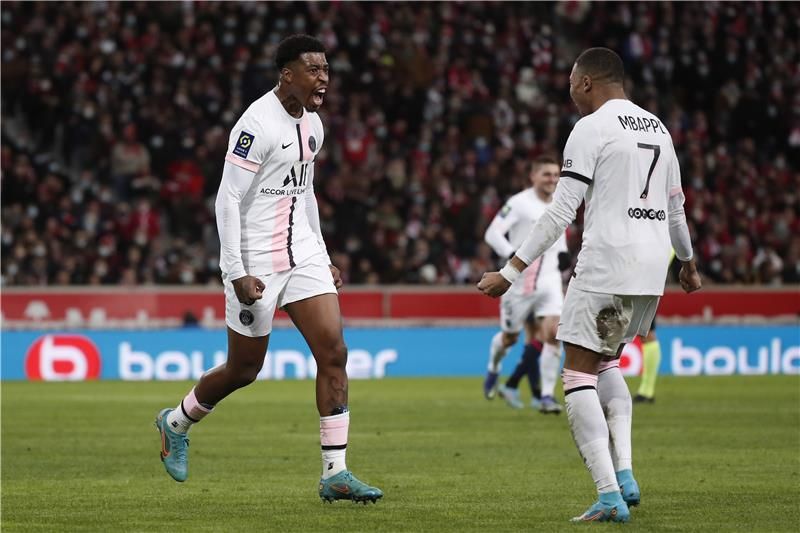 برسنيل كيمبيمبي