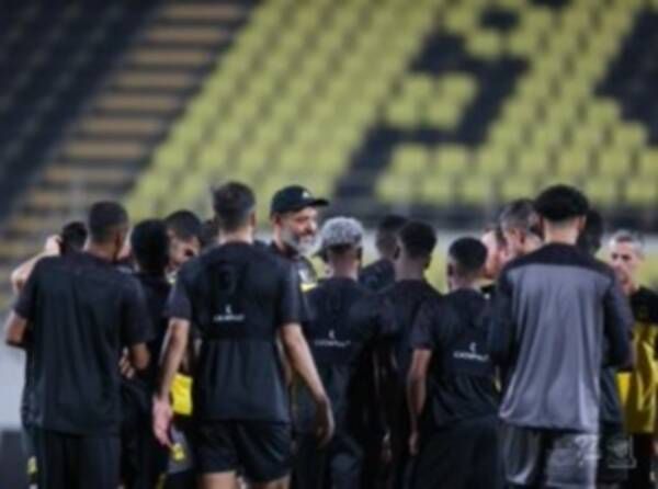 لاعبو الاتحاد