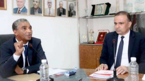 كمال دقيش وزير الرياضة ووديع الجريء رئيس الاتحاد التونسي