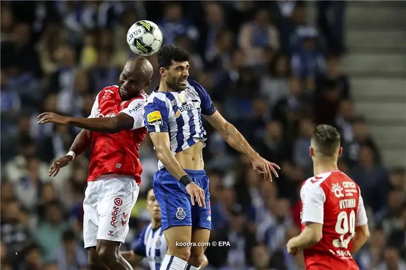 ?i=epa%2fsoccer%2f2022-09%2f2022-09-30%2f2022-09-30-10216668_epa