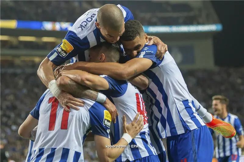 ?i=epa%2fsoccer%2f2022-09%2f2022-09-30%2f2022-09-30-10216670_epa