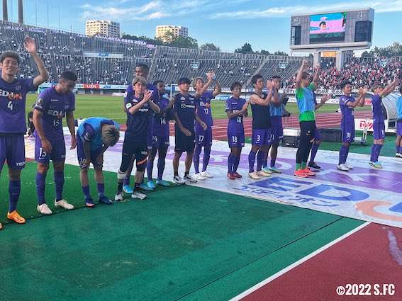 جانب من اللقاء (نقلا عن حساب الفريق على تويتر)