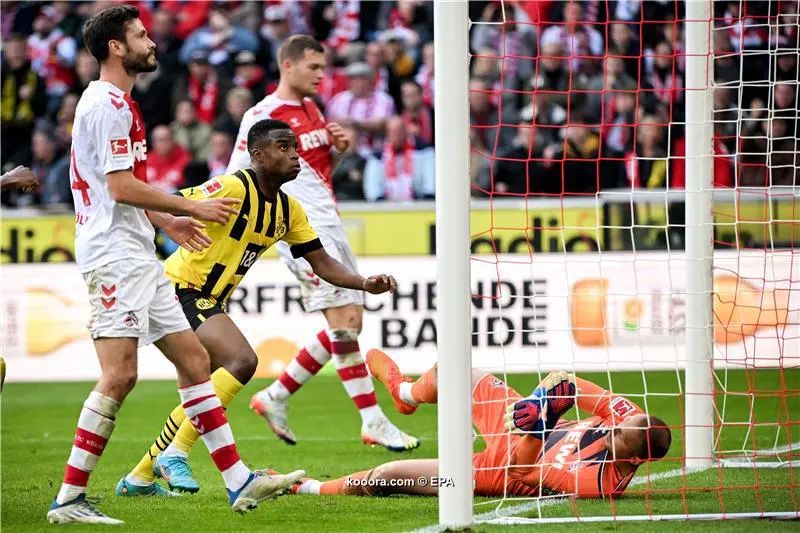 ?i=epa%2fsoccer%2f2022-10%2f2022-10-01%2f2022-10-01-10217941_epa