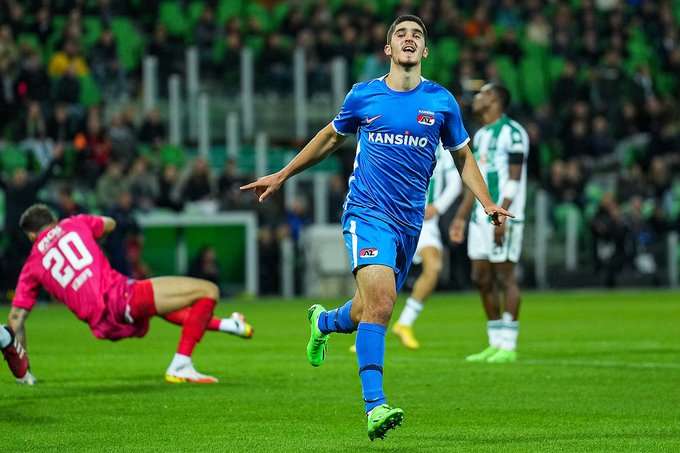 من اللقاء (نقلا عن حساب ألكمار في تويتر)