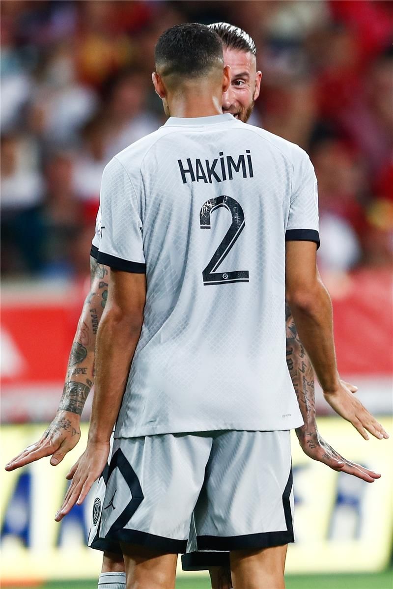 حكيمي مع راموس