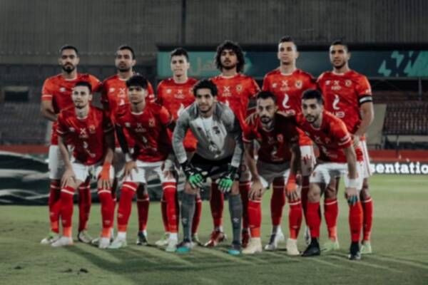 لاعبو الأهلي