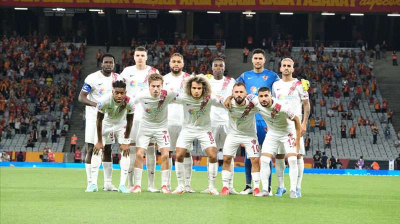 لاعبو هاتاي سبور