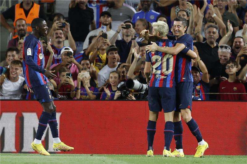 لاعبو برشلونة