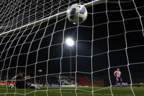 2011-07-21t043137z_01_ast139_rtridsp_3_soccer-copa_reuters