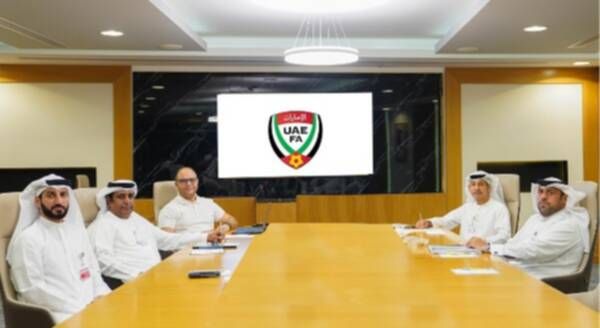 من الاجتماع