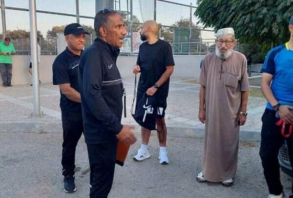 من وصول القرني إلى الملعب