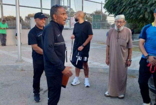 من وصول القرني إلى الملعب