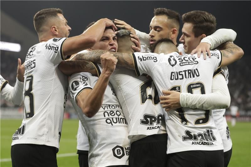 لاعبو كورينثيانز