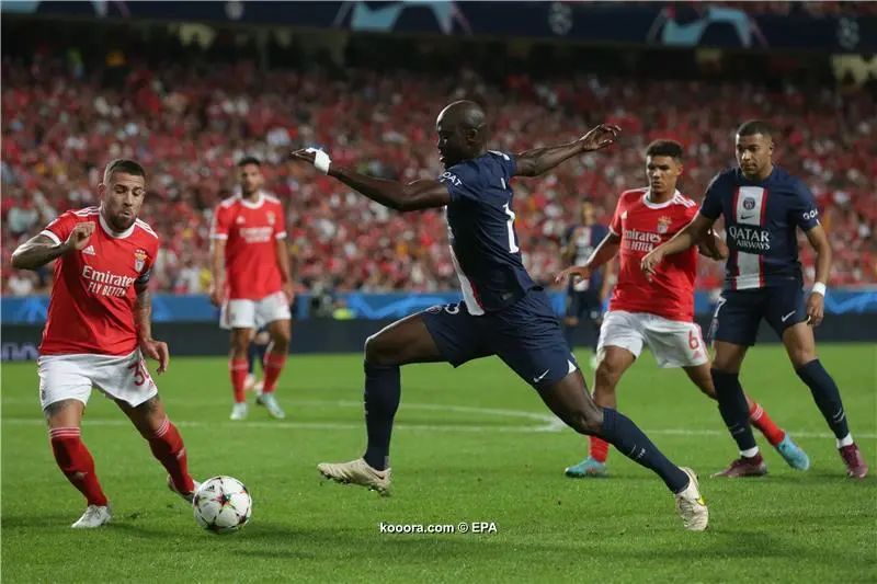 ?i=epa%2fsoccer%2f2022-10%2f2022-10-05%2f2022-10-05-10225882_epa