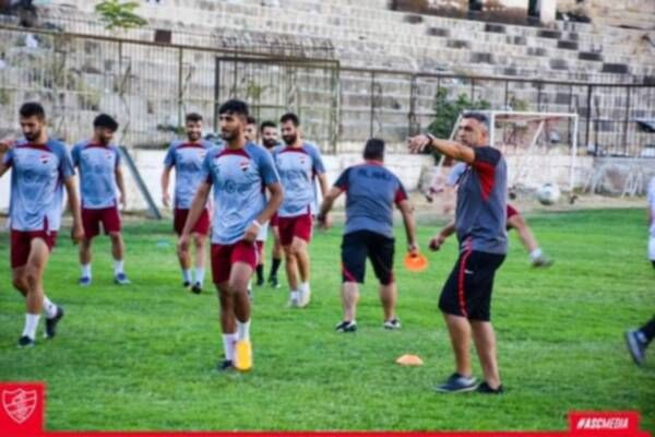 لاعبو أهلي حلب