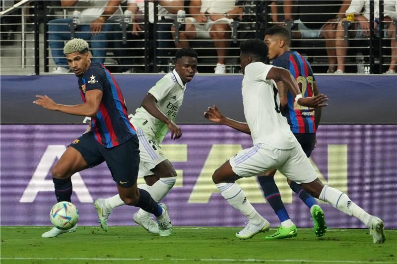 كلاسيكو سابق بين ريال مدريد وبرشلونة