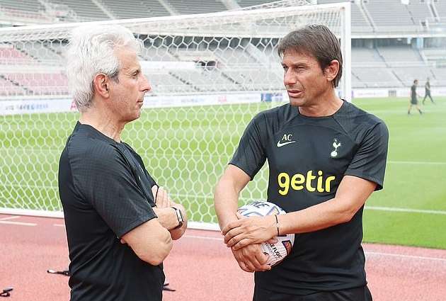 فينتروني وكونتي