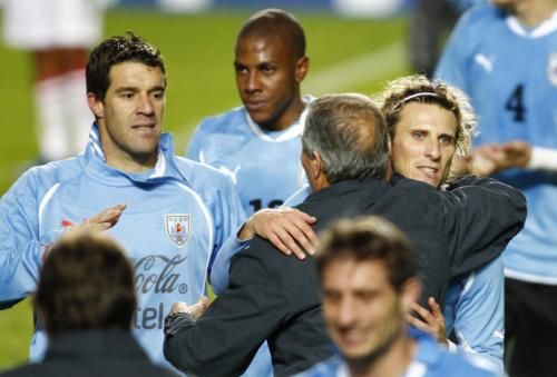 2011-07-20t031406z_01_sfr42_rtridsp_3_soccer-copa_reuters