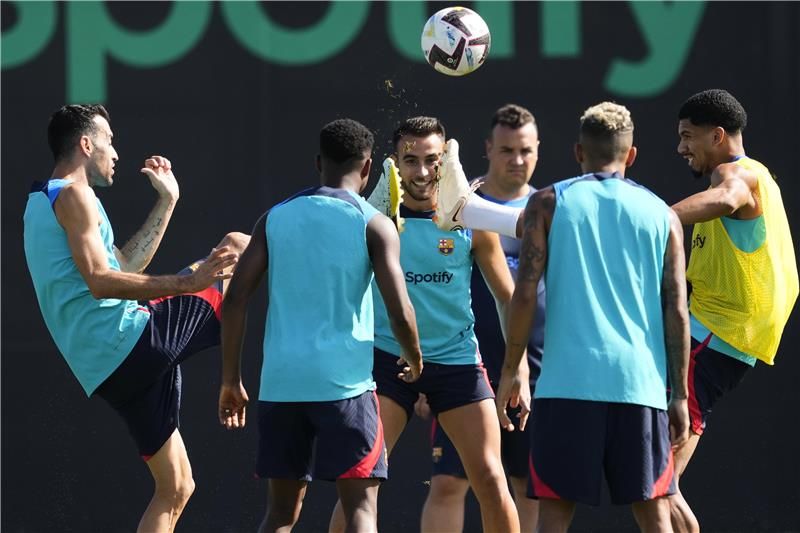 لاعبو برشلونة