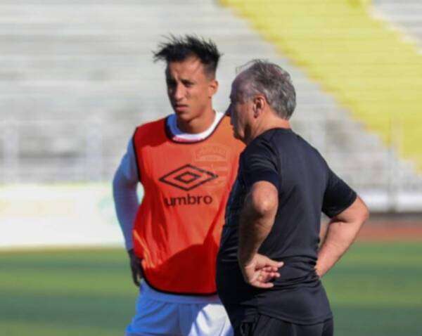 من تدريبات الإفريقي في زنجبار