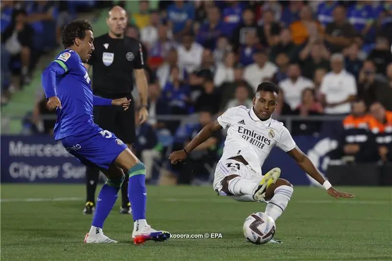 ?i=epa%2fsoccer%2f2022-10%2f2022-10-08%2f2022-10-08-10231794_epa