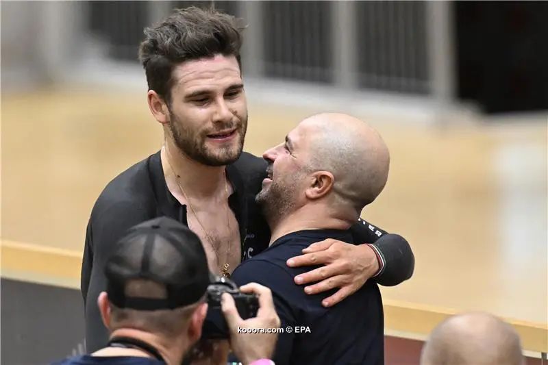 ?i=epa%2fathletics%2f2022-10%2f2022-10-08-10231732_epa