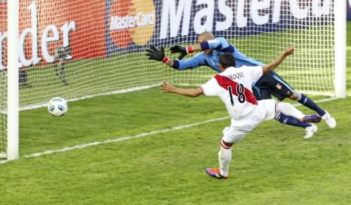 2011-07-23t200602z_01_sfr23_rtridsp_3_soccer-copa_reuters