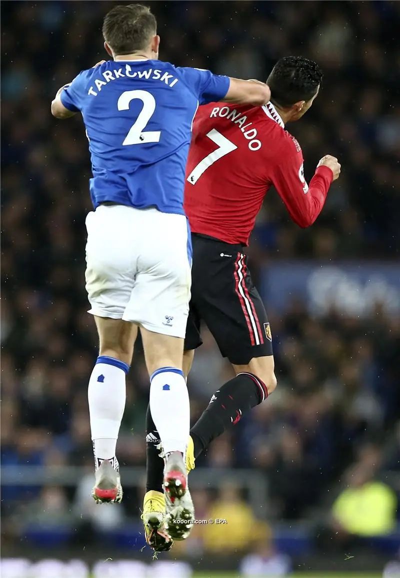 ?i=epa%2fsoccer%2f2022-10%2f2022-10-09%2f2022-10-09-10233465_epa