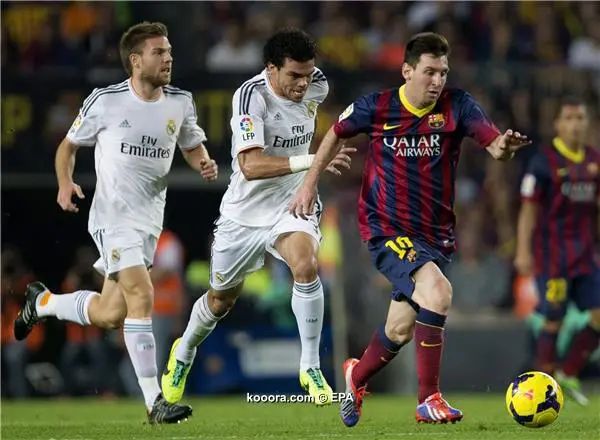 ?i=epa%2fsoccer%2f2013-10%2f2013-10-26%2f2013-10-26-03925855_epa