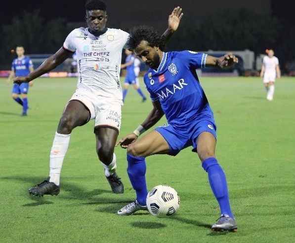 لقاء سابق بين الهلال والشباب
